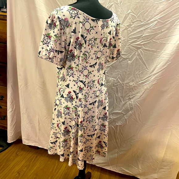 Cream Skater Dress - Picture 2 of 7